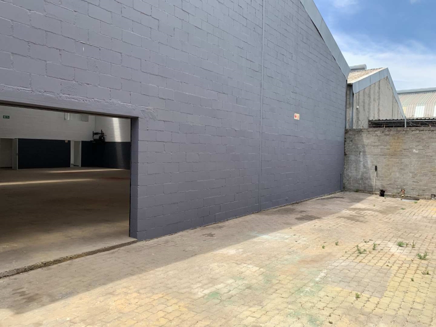 Commercial Property for Sale in Okavango Park Western Cape